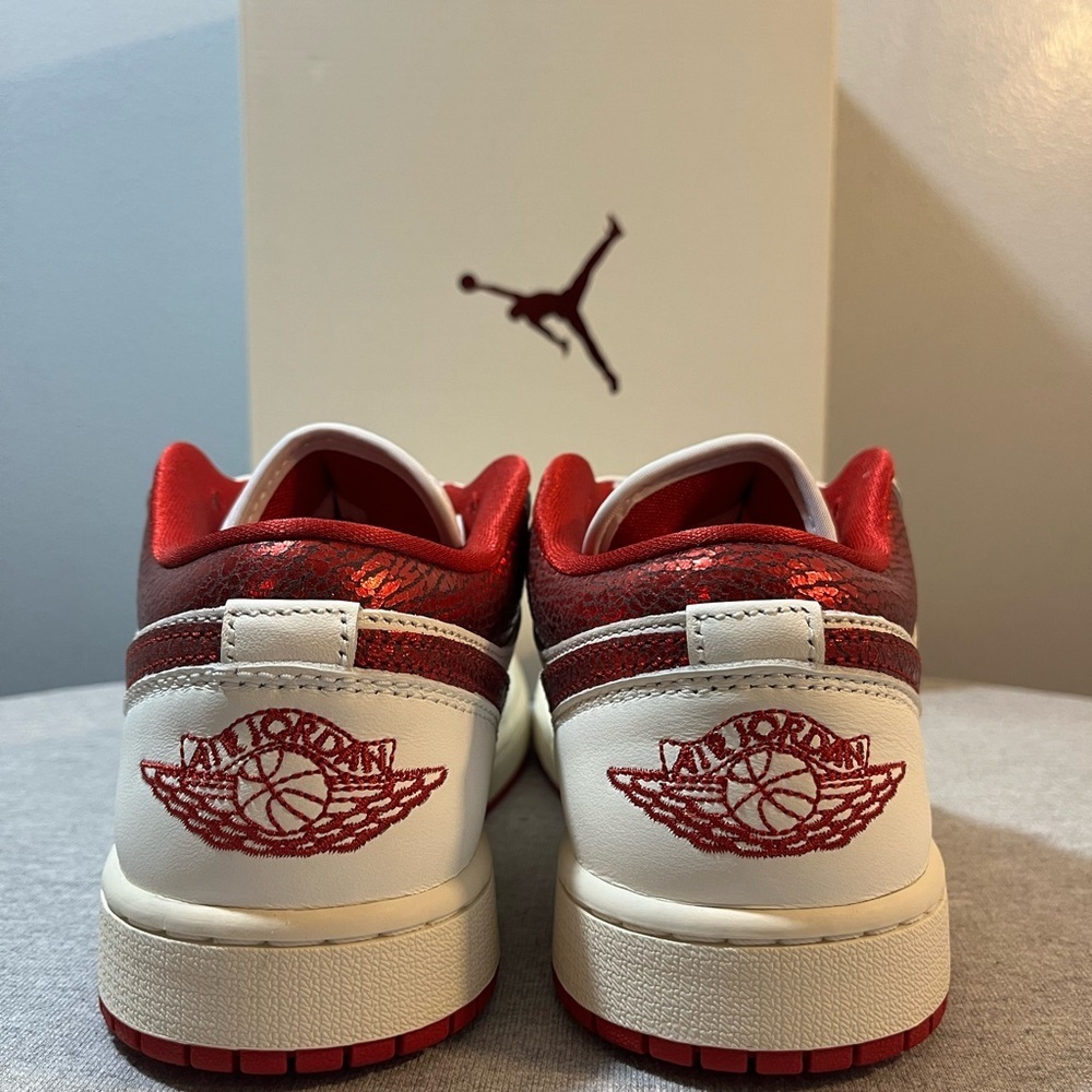 Nike Air Jordan 1 Low SE "Cracked Ruby" Sail Red Women's Shoe Size 9 HJ9338-106 - Picture 5 of 11